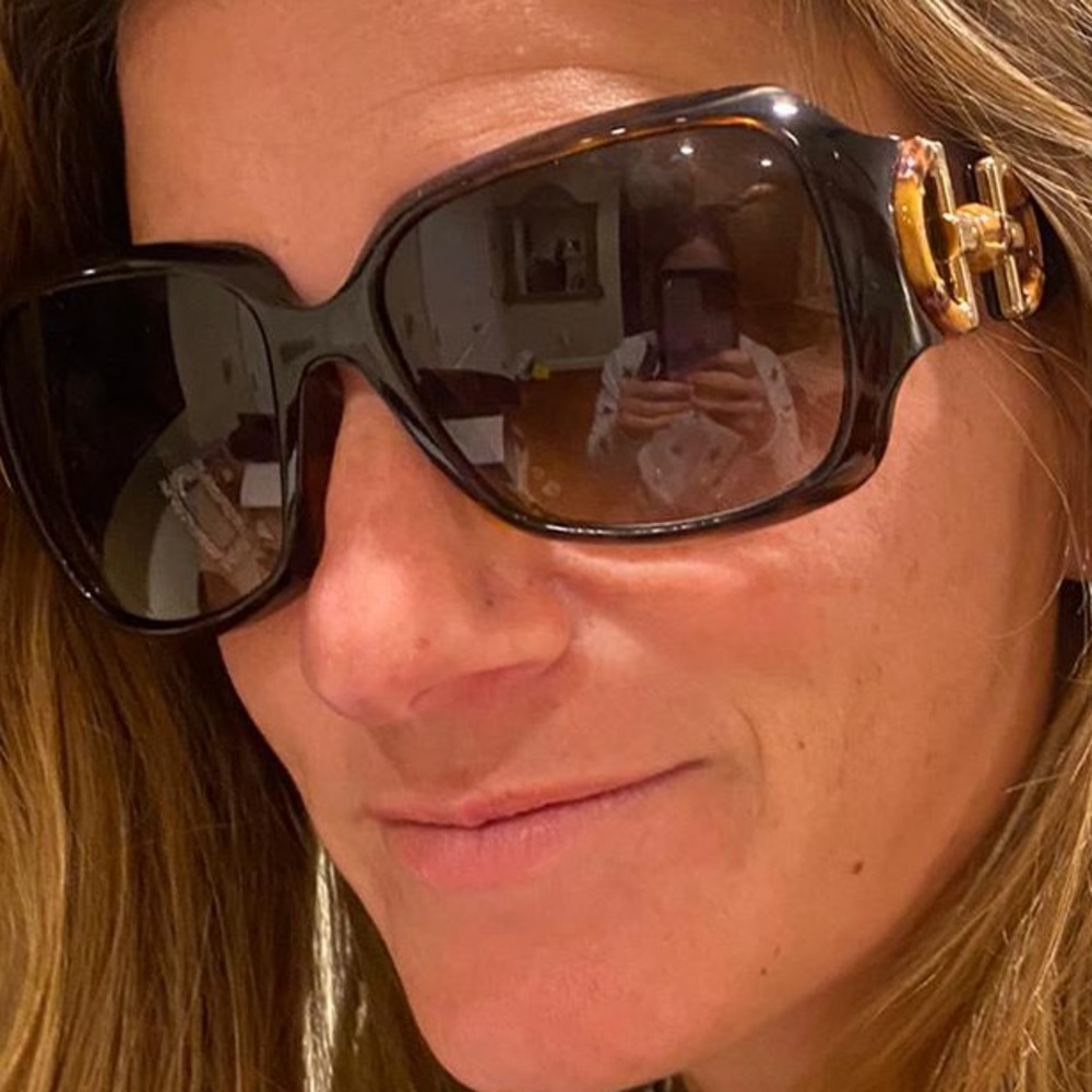 Gucci glasses with case